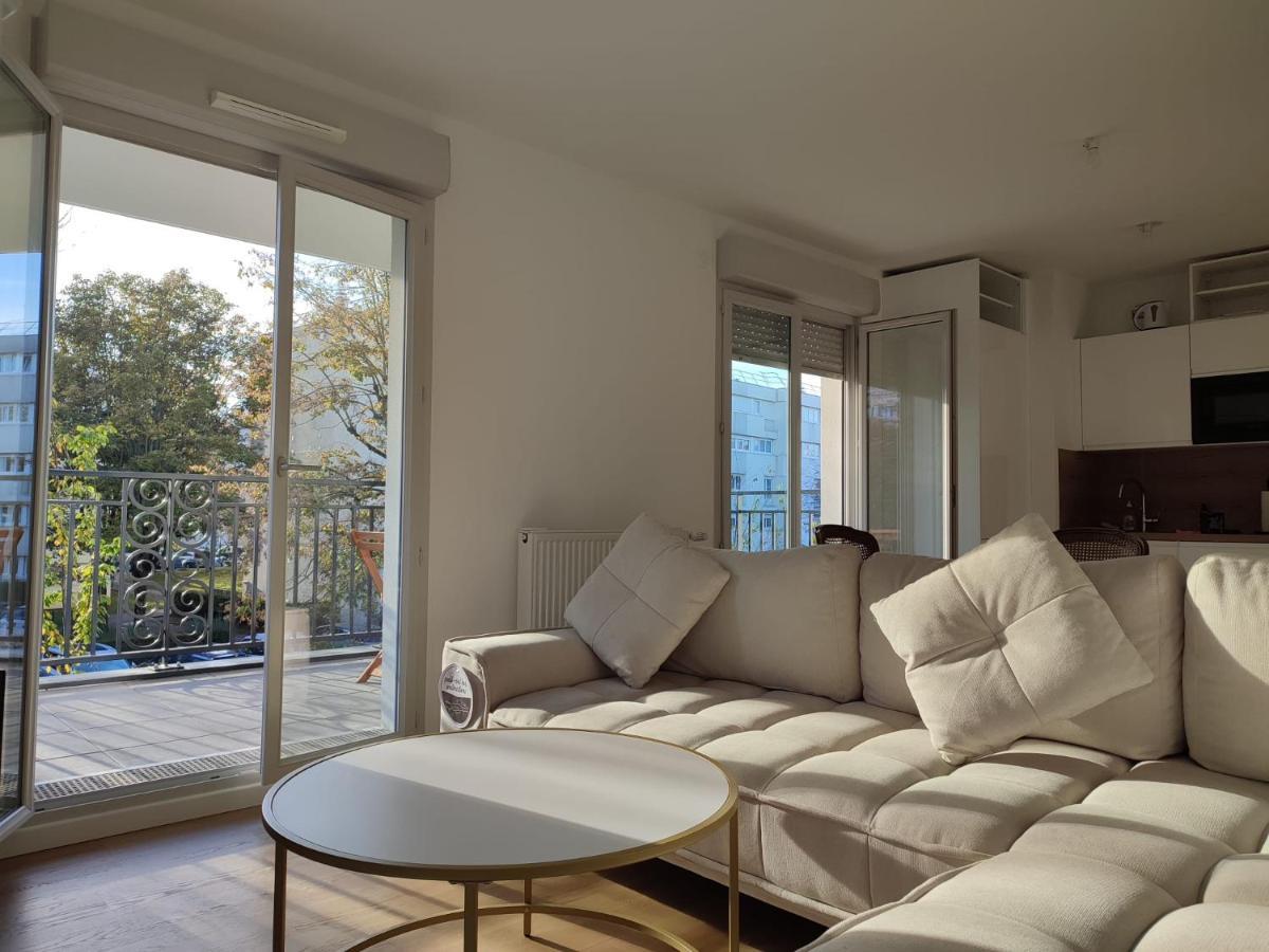 Chambre Privee Dans Un Nouvel Appartement Partage Pres De Paris Avec Parking Gratuit Chevilly-Larue Esterno foto